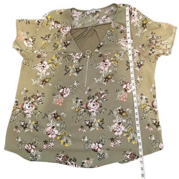 Tempted hearts green floral short sleeve top size 2X EUC - Picture 6 of 8